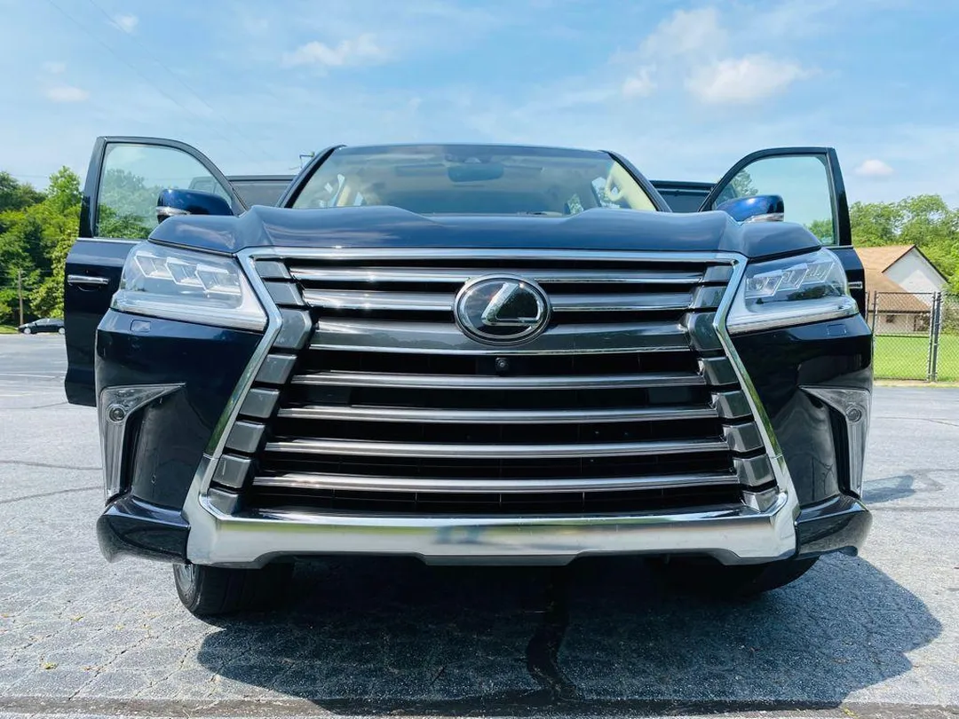 Lexus LX 570 front grille with both front doors open